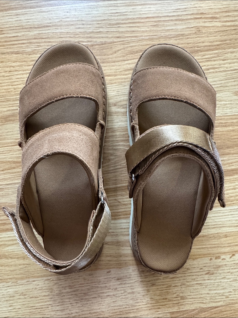 UGG Goldenstar Glide Sandals ✨ size 10 - Picture 9 of 15
